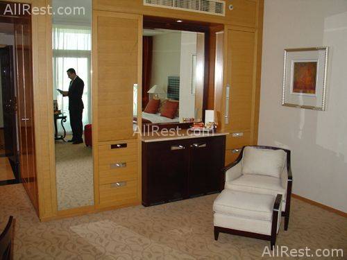 Beach Rotana Hotel & Towers 11